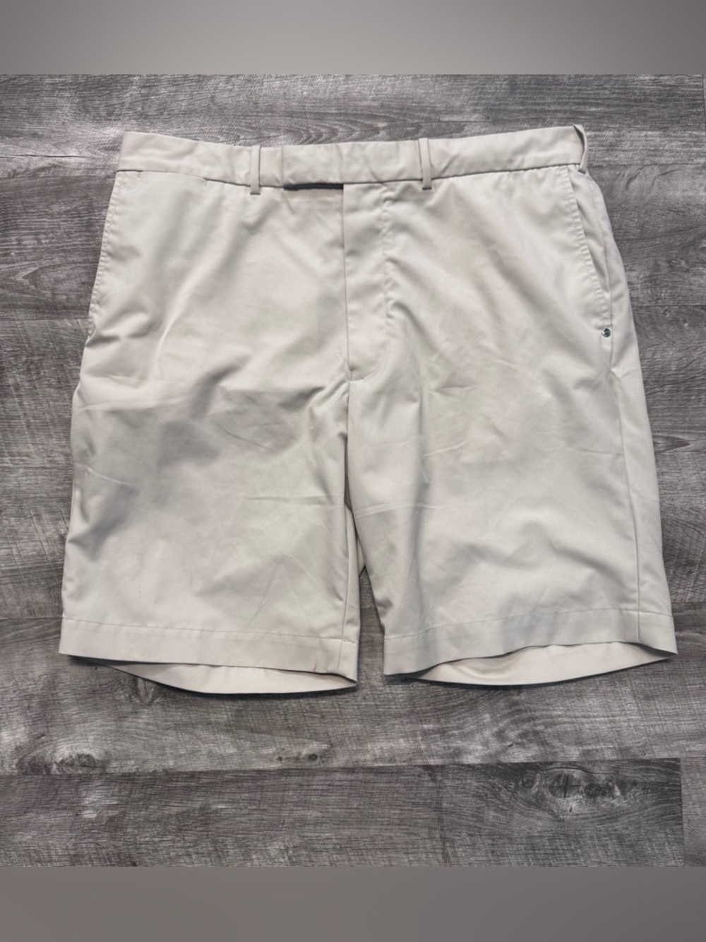 RLX Ralph Lauren Shorts Golf Polyester Flat Front Beige Mens Sz. 36